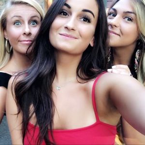 Meet your Posher, Daniela